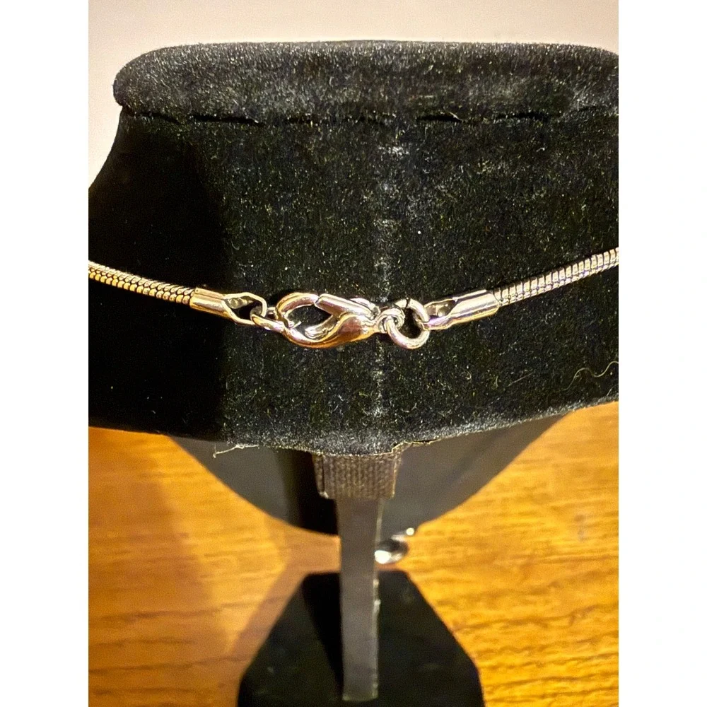 Roman silver tone